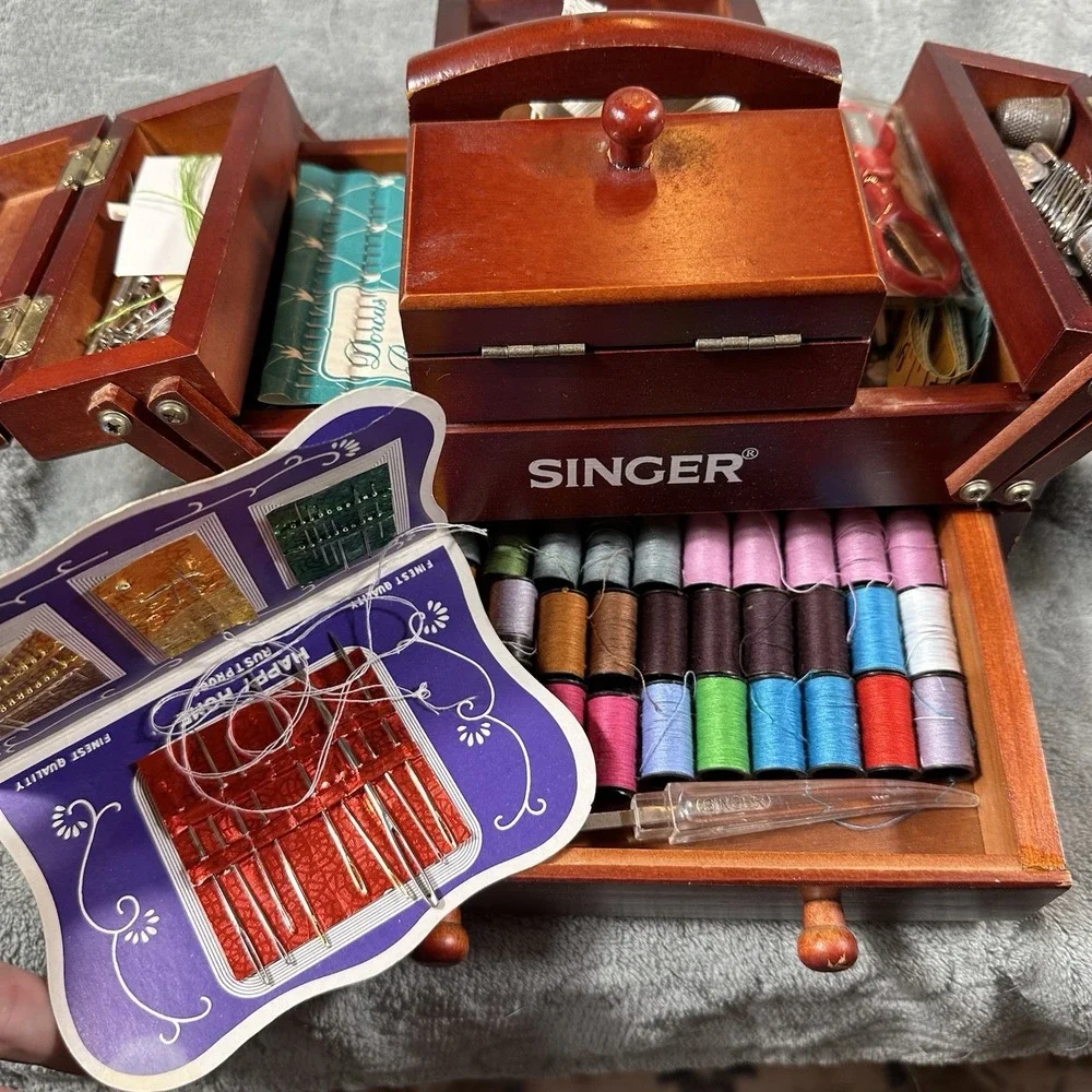 Vintage Singer Wooden Sewing Box Accordion Fold Out Caddy With Lots Of Supplies